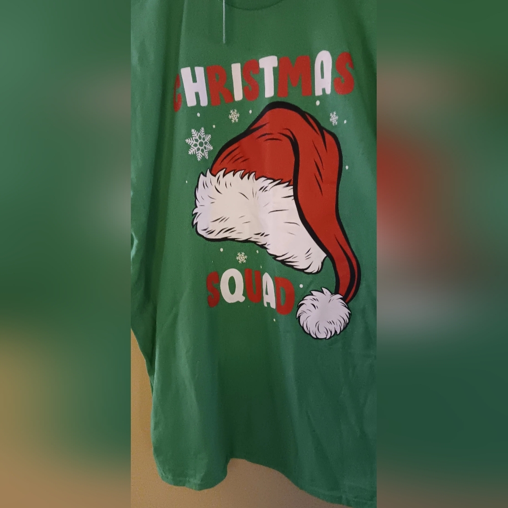 Gildan, Santa, "Christmas Squad", Tee Shirt, 2XL Or M, NWT, Green, *Host Pick*